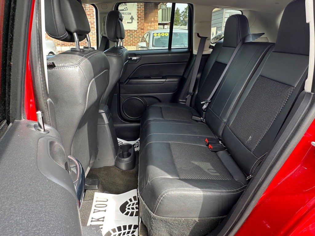 2016 Jeep Compass Image 11