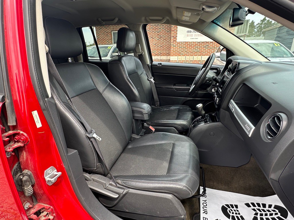 2016 Jeep Compass Image 12