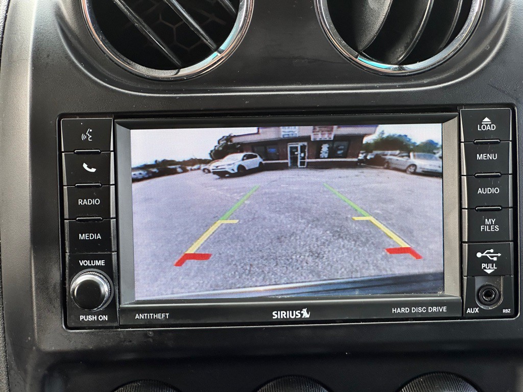 2016 Jeep Compass Image 18