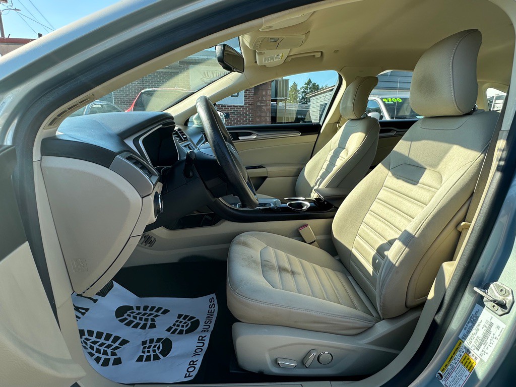 2014 Ford Fusion Image 10