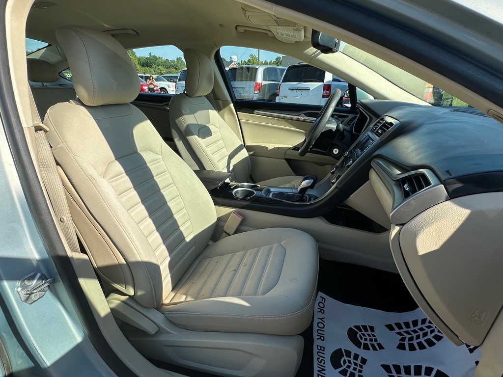 2014 Ford Fusion Image 12