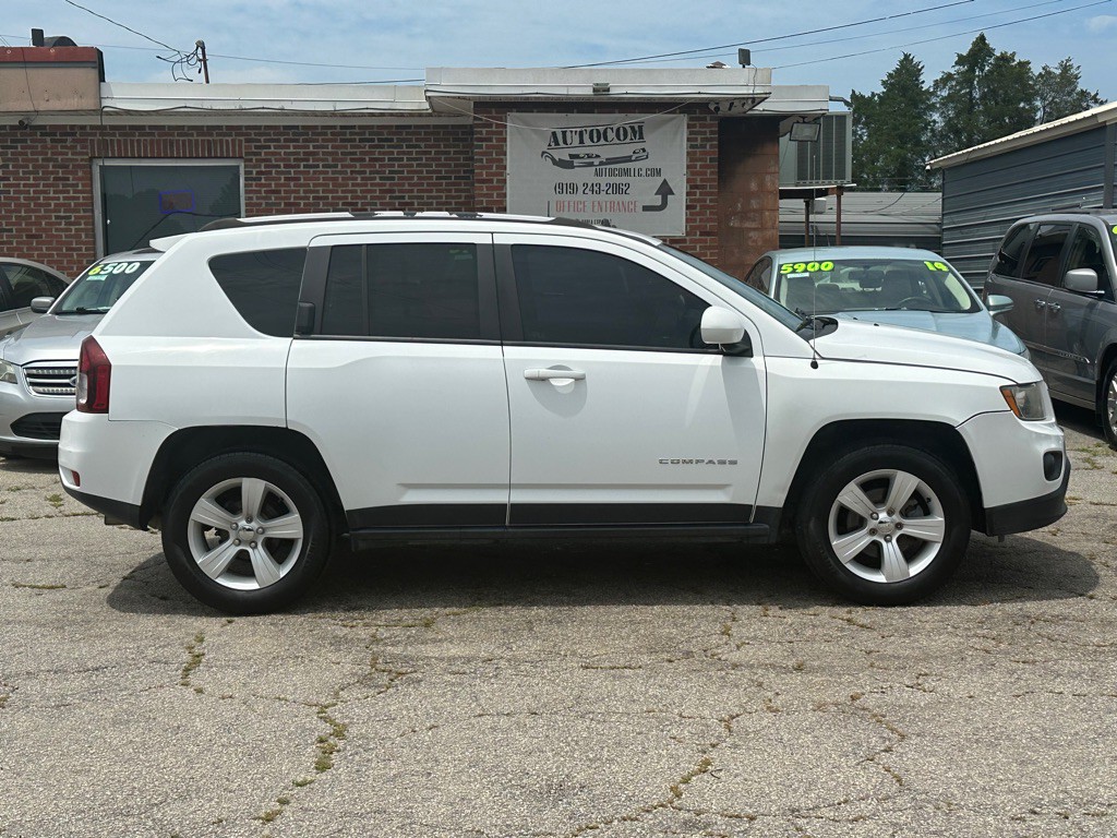 2017 Jeep Compass Image 3