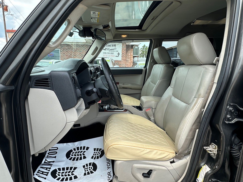 2006 Jeep Commander Image 10