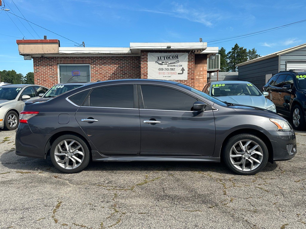 2014 Nissan Sentra Image 2