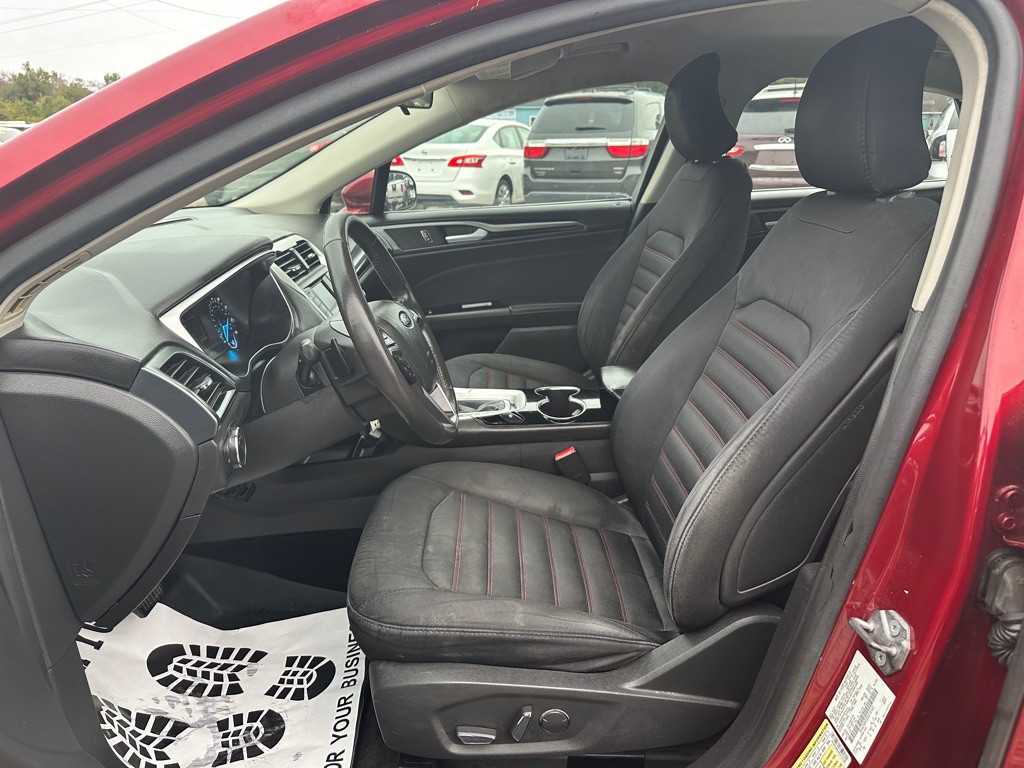 2015 Ford Fusion Image 10