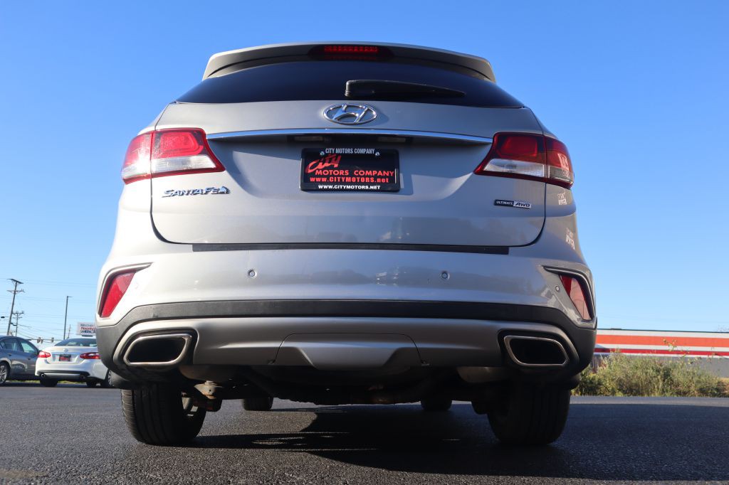 2017 Hyundai Santa Fe Image 7