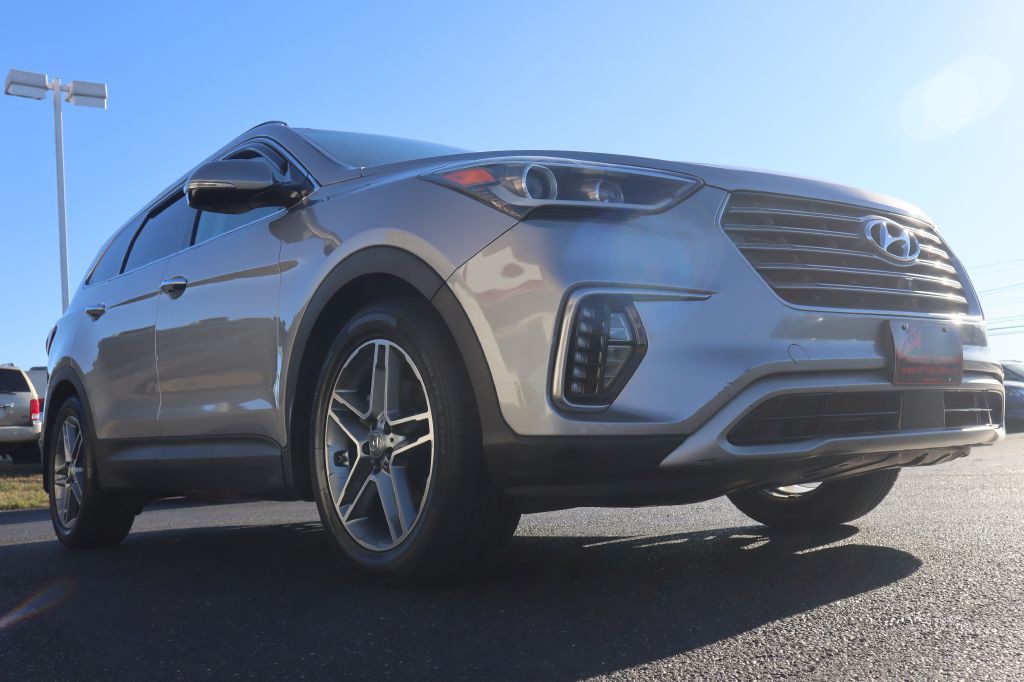 2017 Hyundai Santa Fe Image 15