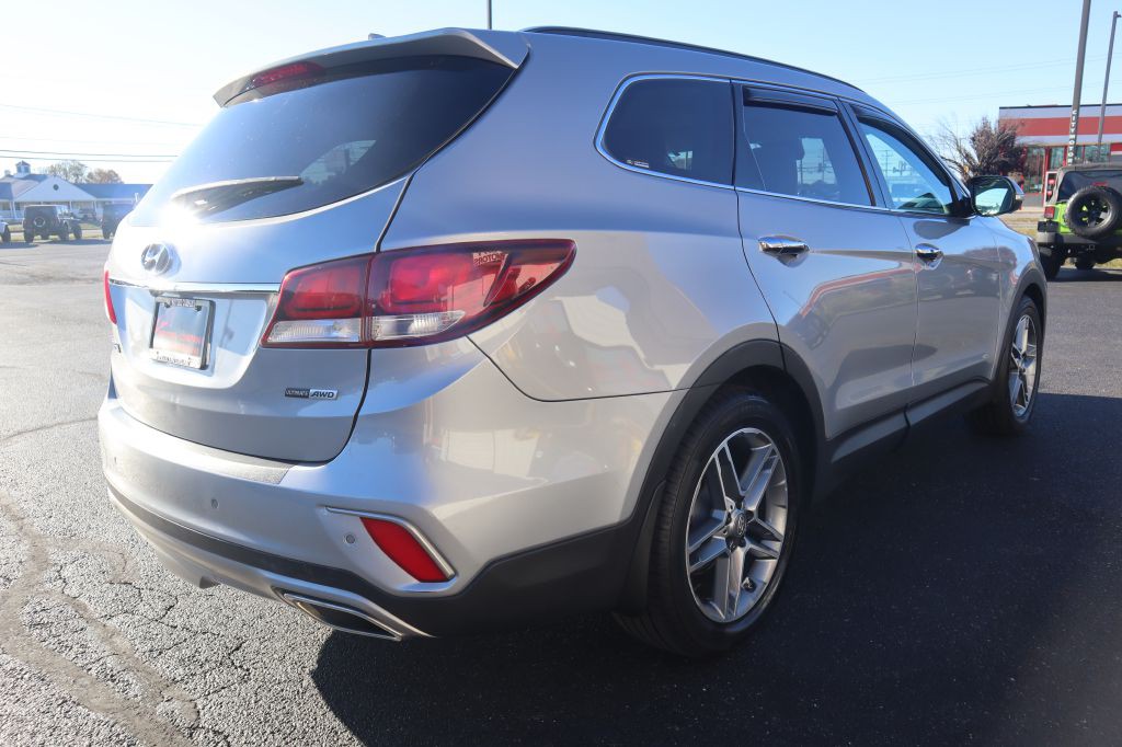 2017 Hyundai Santa Fe Image 28