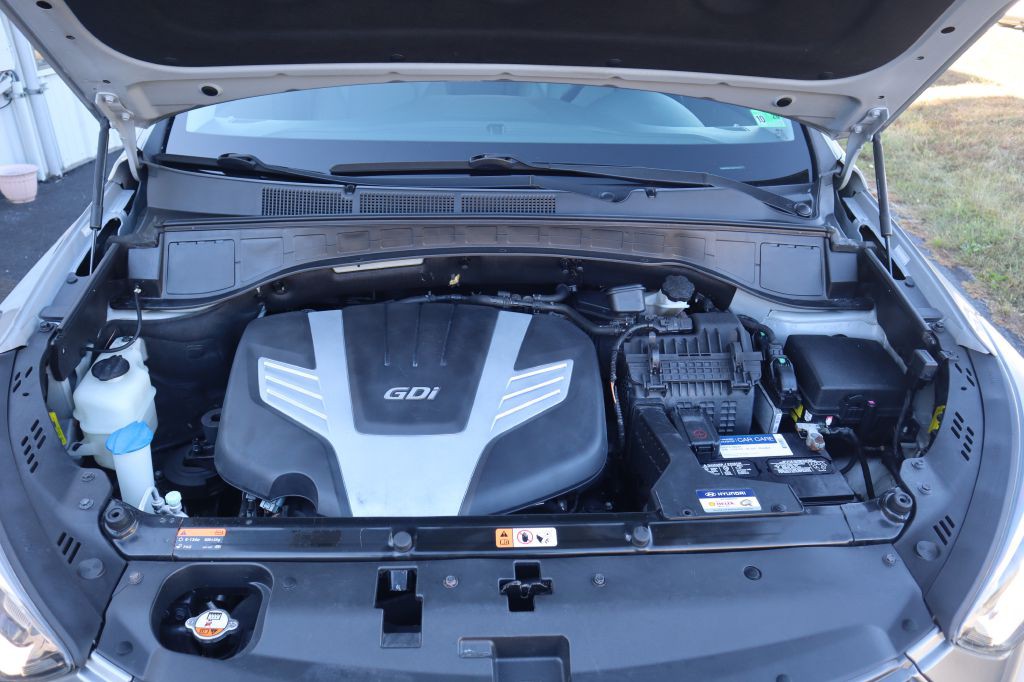 2017 Hyundai Santa Fe Image 34