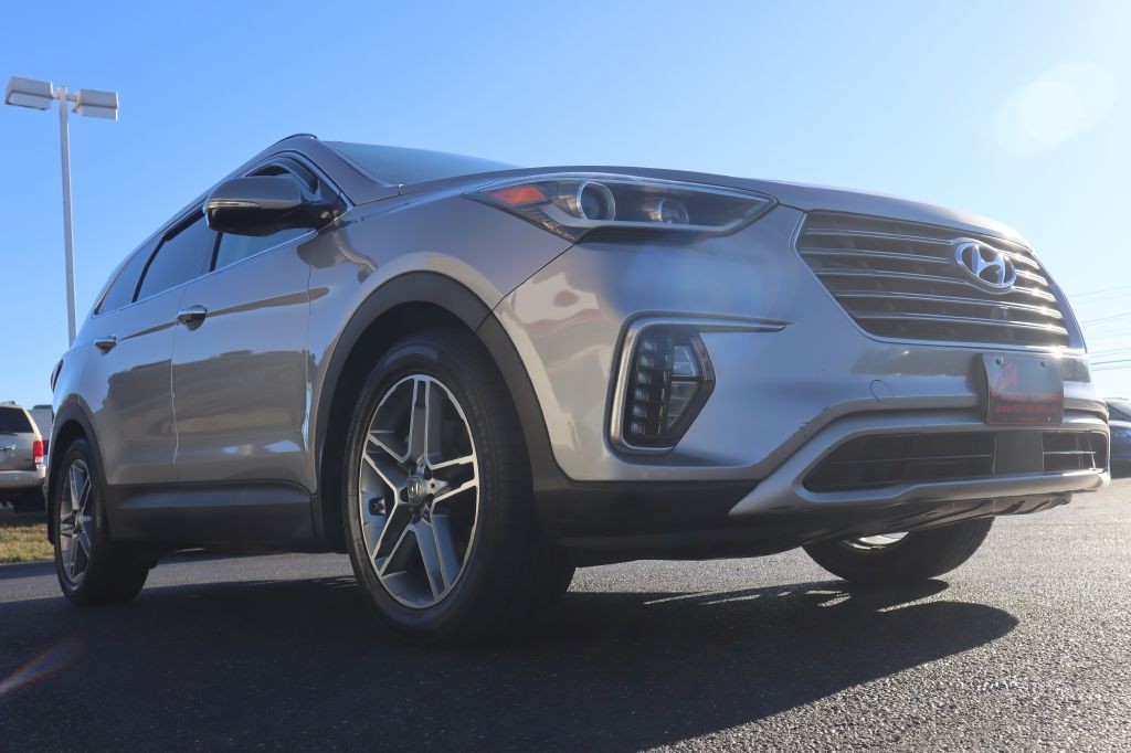 2017 Hyundai Santa Fe Image 15