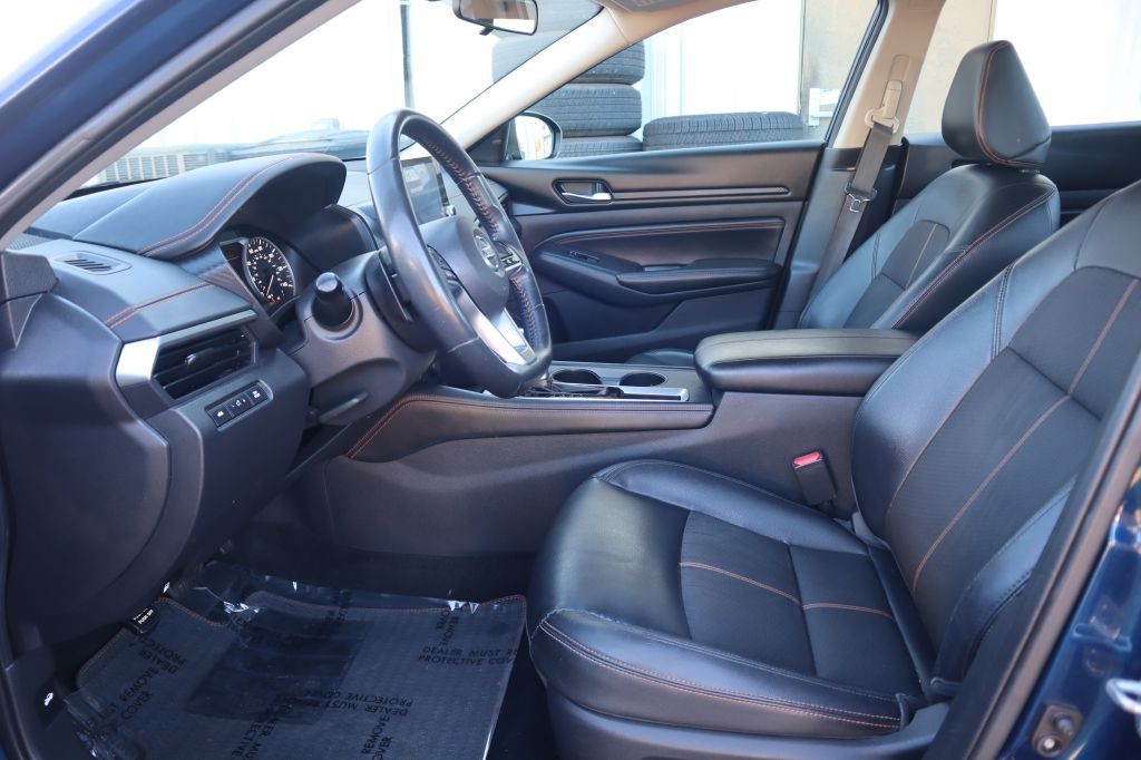 2019 Nissan Altima Image 43