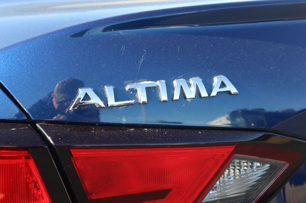 2019 Nissan Altima Image 23