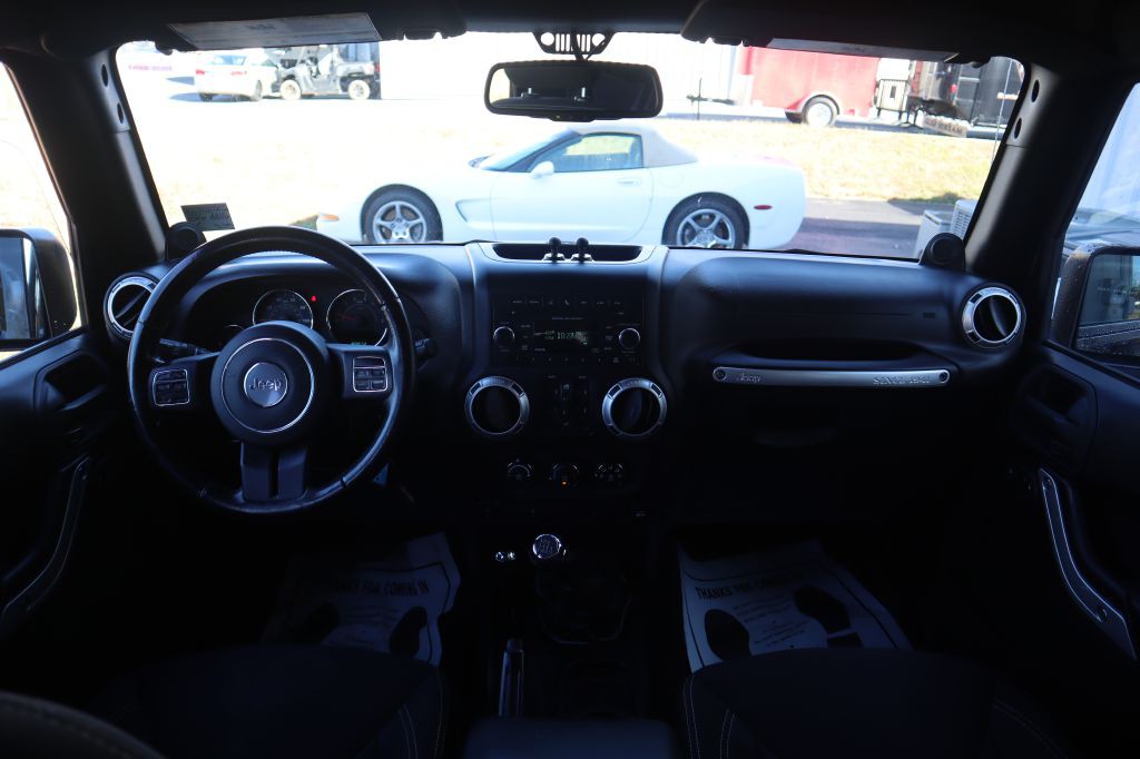 2014 Jeep Wrangler Image 63