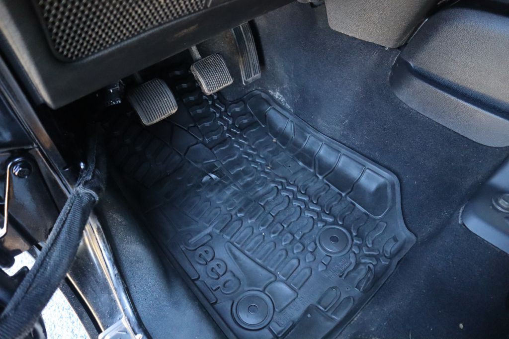2014 Jeep Wrangler Image 74