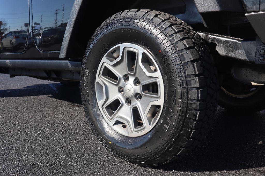 2014 Jeep Wrangler Image 22