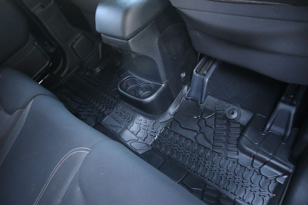 2014 Jeep Wrangler Image 40