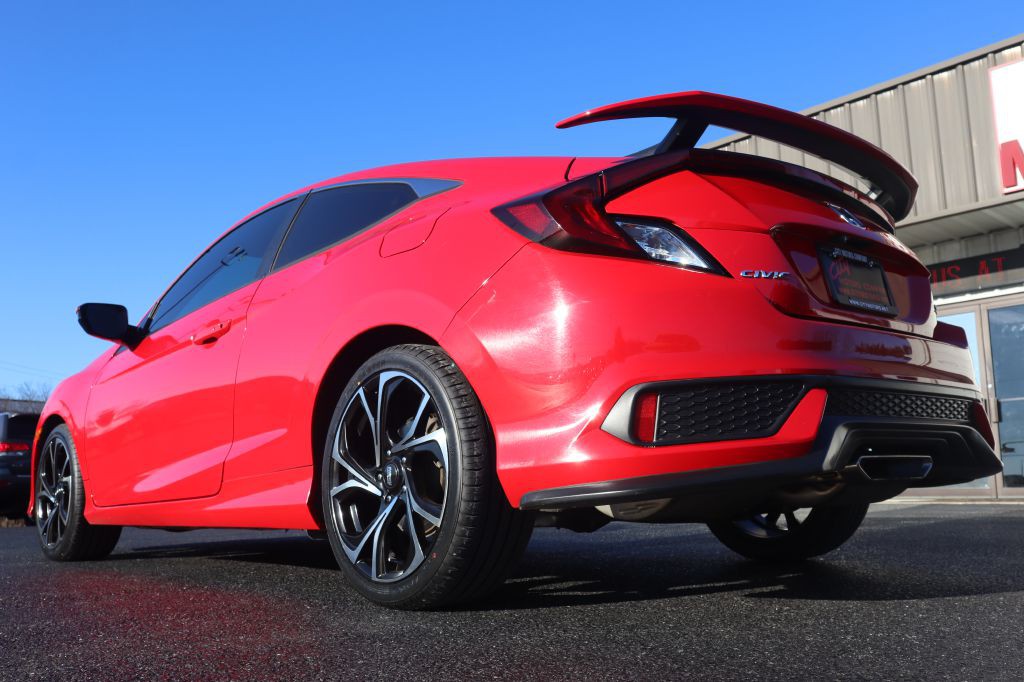 2018 Honda Civic Image 18