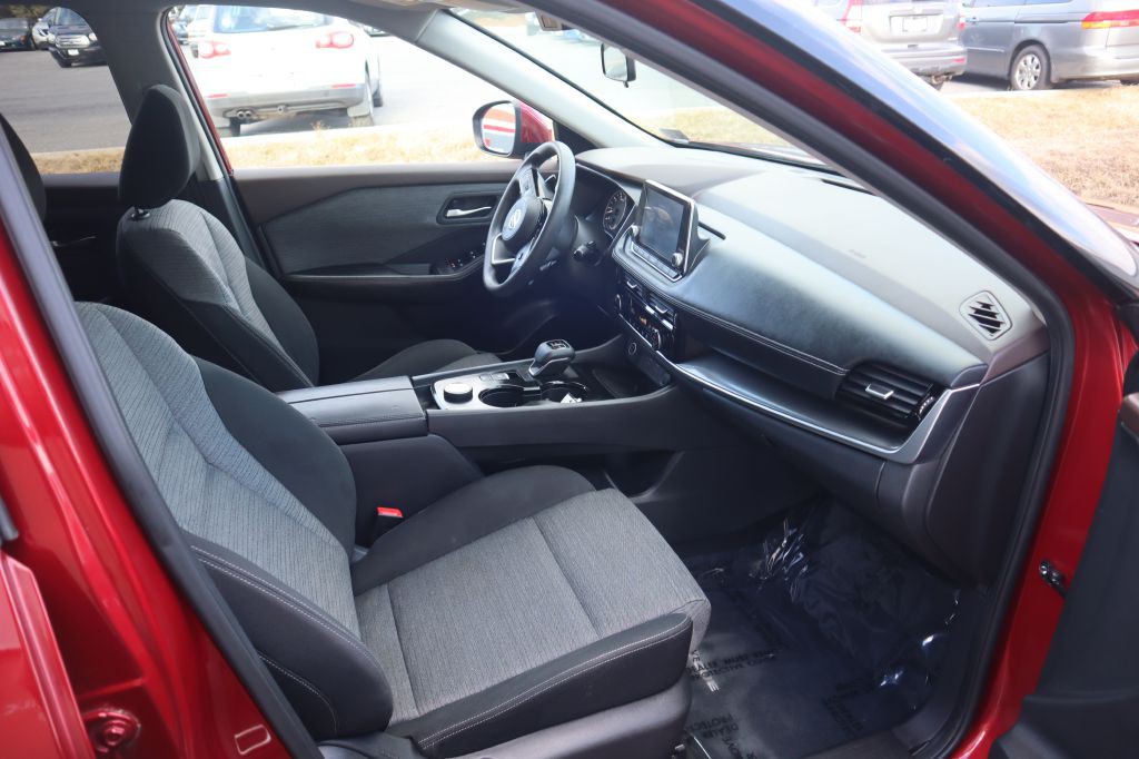 2021 Nissan Rogue Image 30