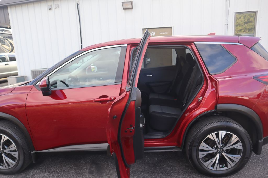 2021 Nissan Rogue Image 43