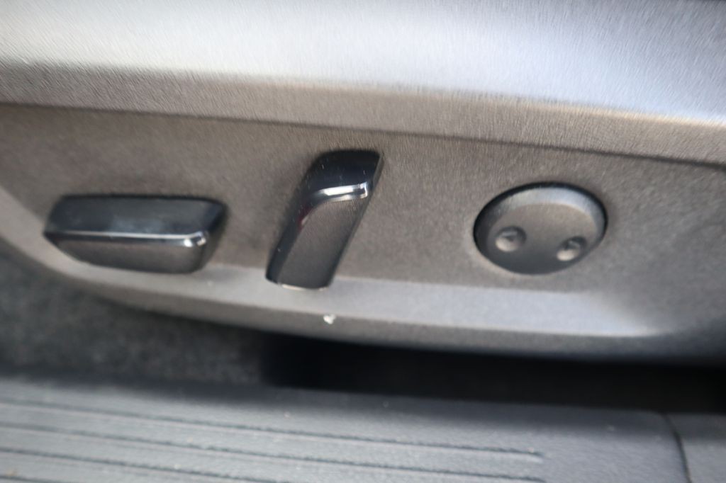 2021 Nissan Rogue Image 47