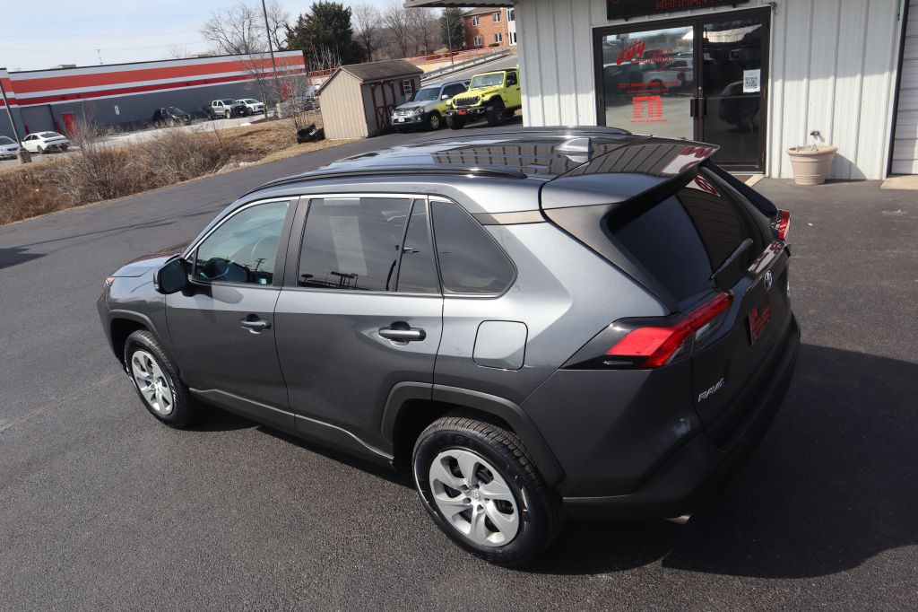 2019 Toyota Rav4 Image 18