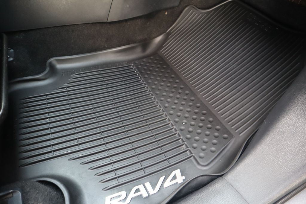 2019 Toyota Rav4 Image 32
