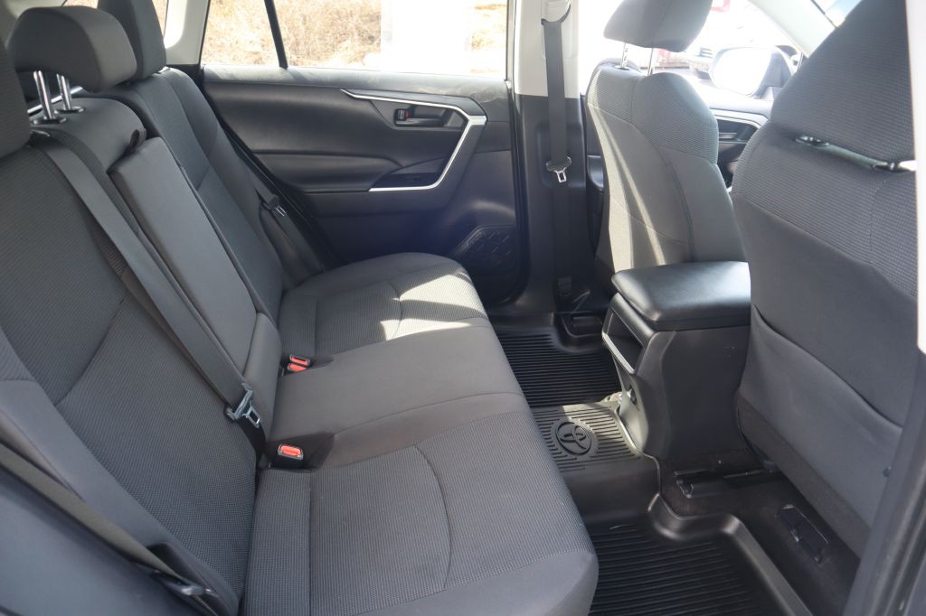 2019 Toyota Rav4 Image 35