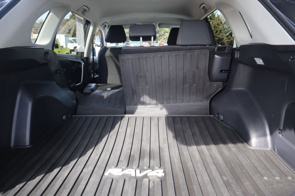 2019 Toyota Rav4 Image 38