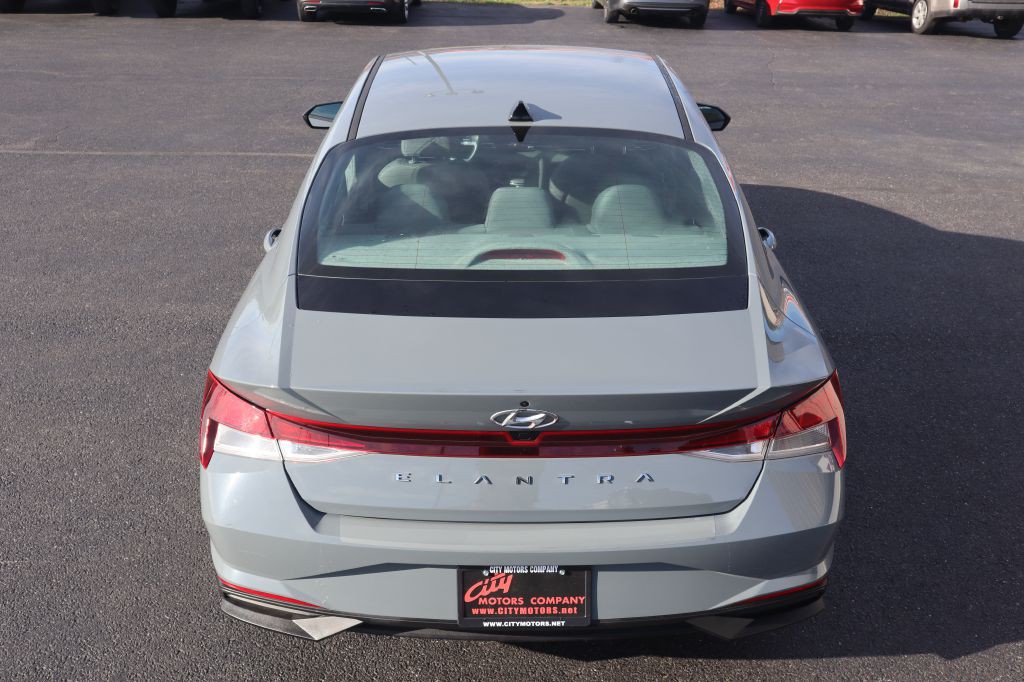 2023 Hyundai Elantra Image 6