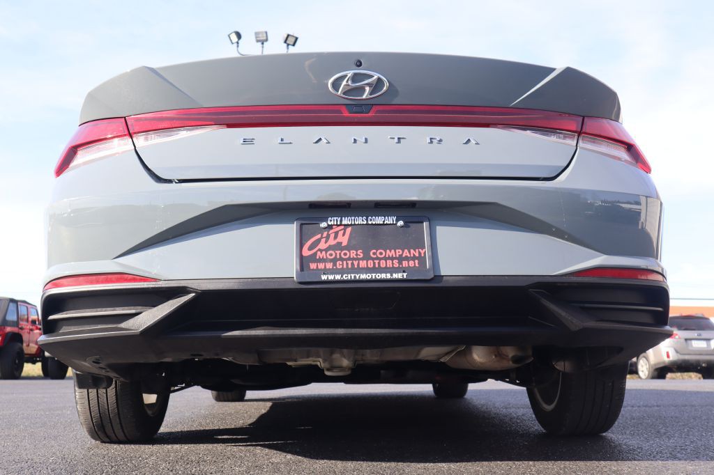 2023 Hyundai Elantra Image 7
