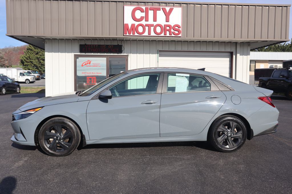 2023 Hyundai Elantra Image 8