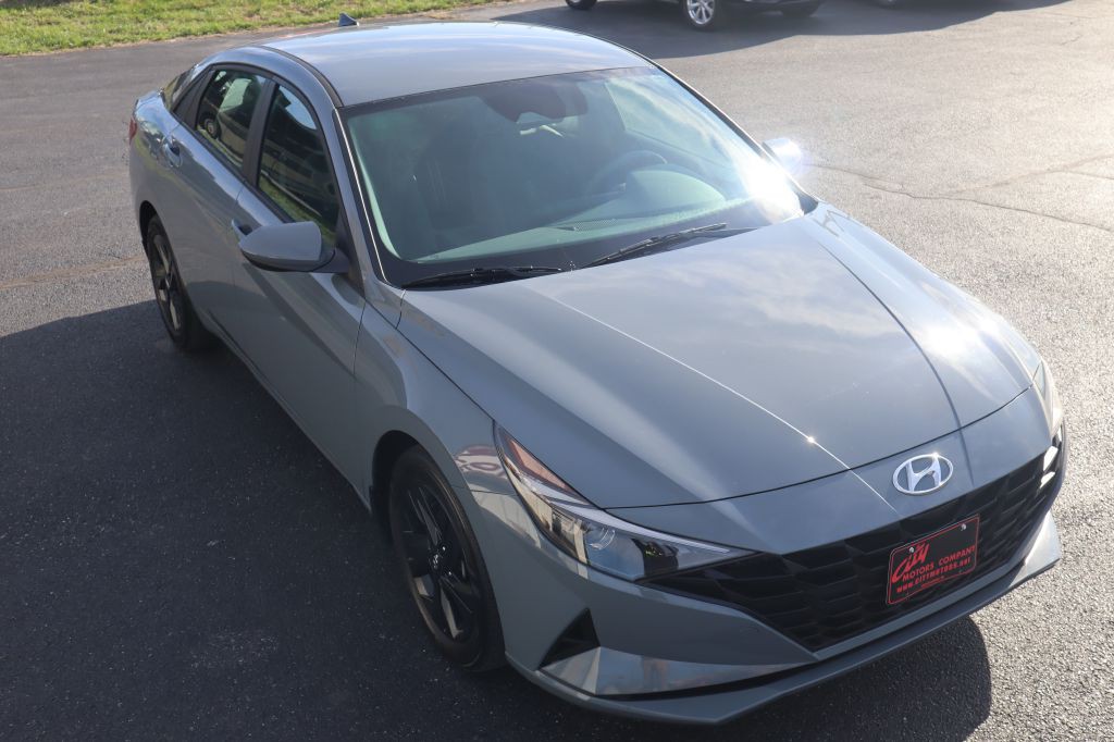 2023 Hyundai Elantra Image 11
