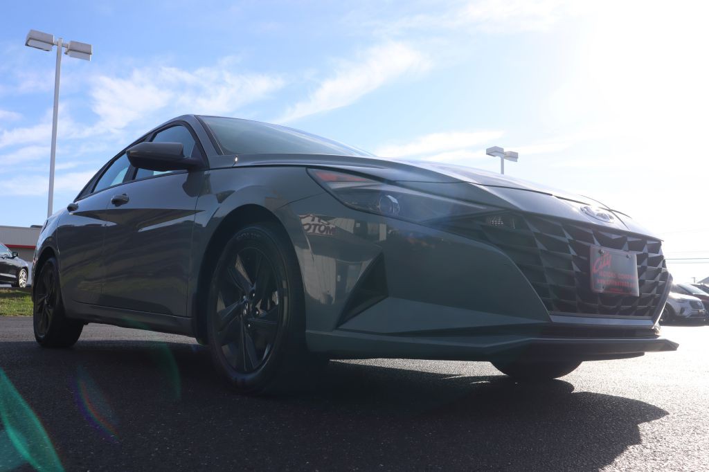 2023 Hyundai Elantra Image 15