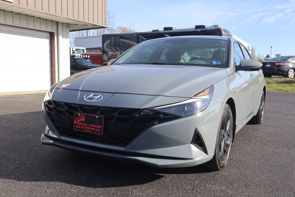 2023 Hyundai Elantra Image 19