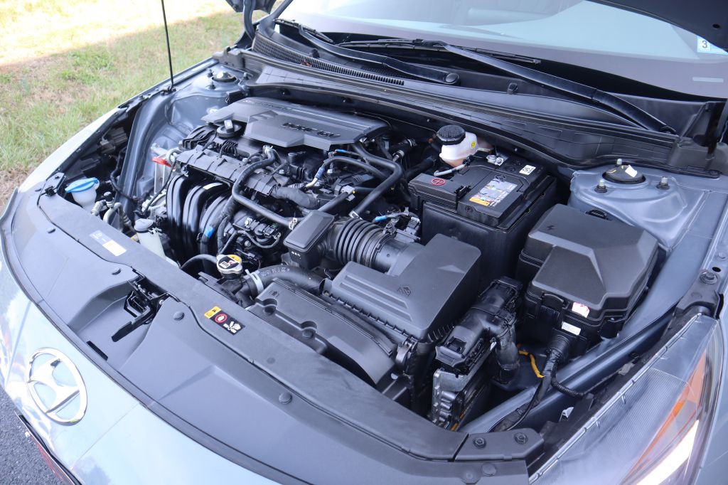 2023 Hyundai Elantra Image 28