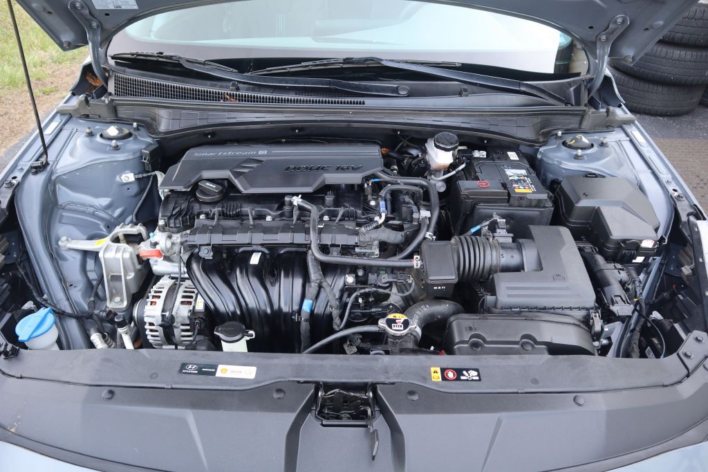 2023 Hyundai Elantra Image 30