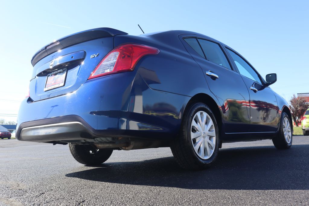 2019 Nissan Versa Image 14