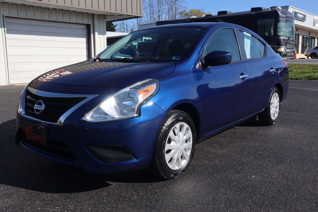 2019 Nissan Versa Image 16