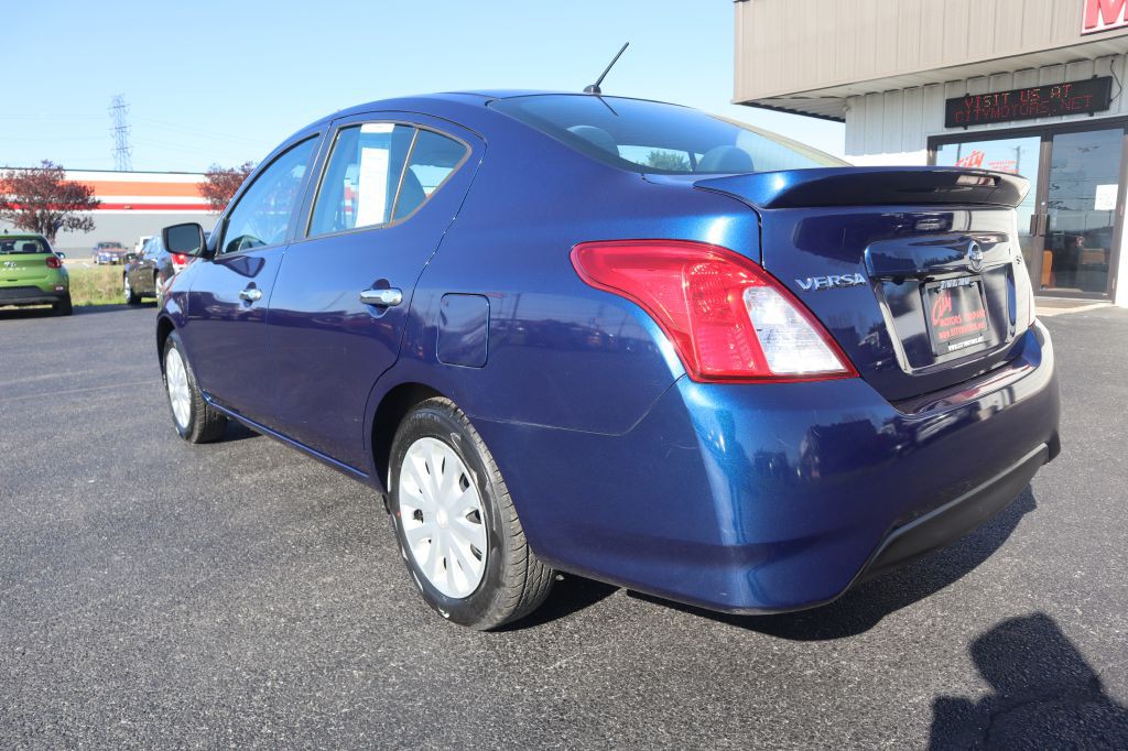 2019 Nissan Versa Image 18