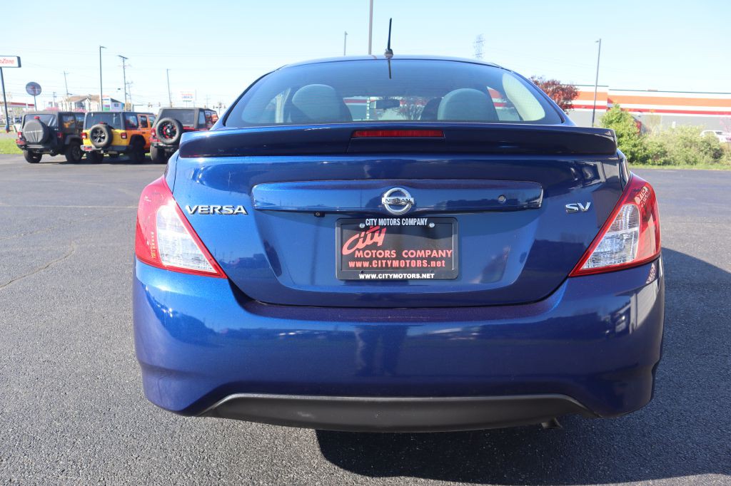 2019 Nissan Versa Image 19
