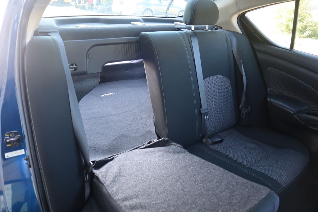 2019 Nissan Versa Image 33