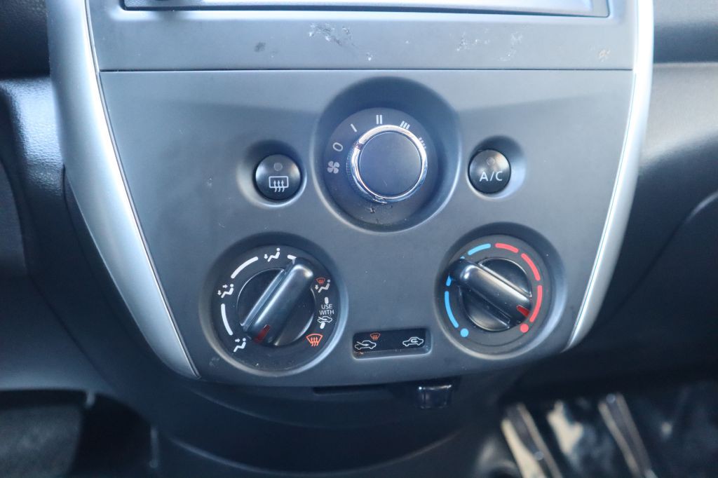 2019 Nissan Versa Image 51