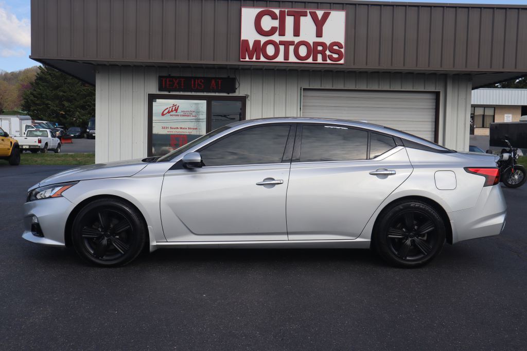 2019 Nissan Altima Image 13