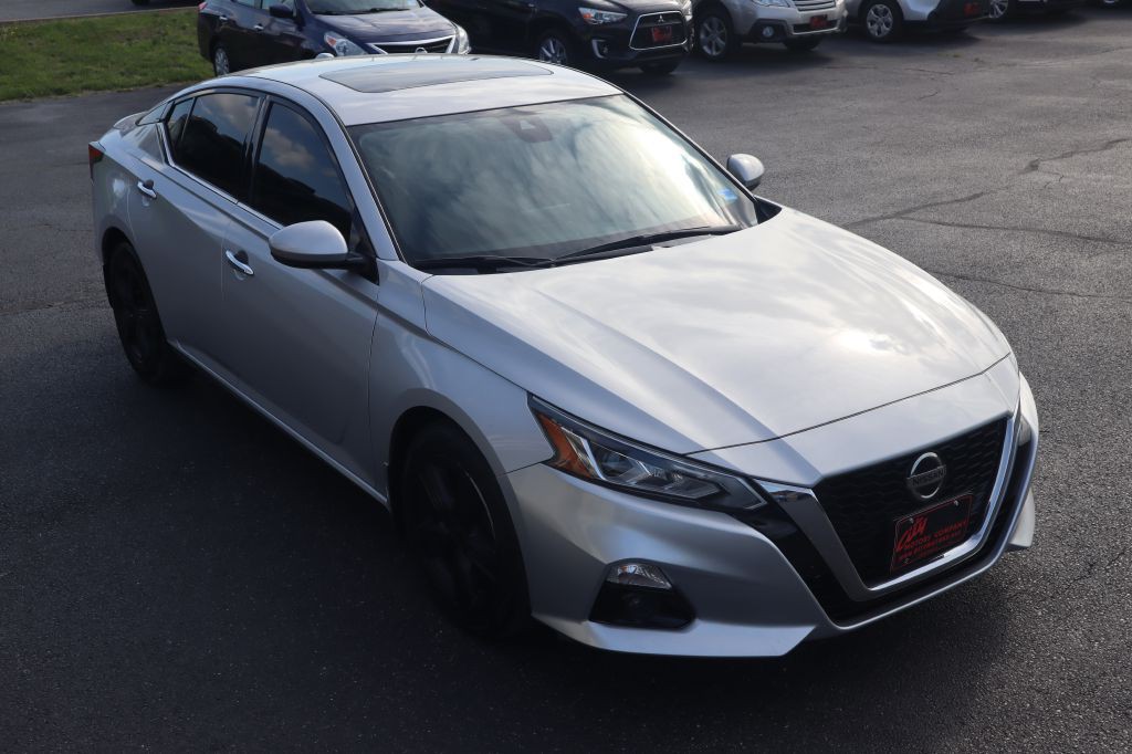 2019 Nissan Altima Image 15