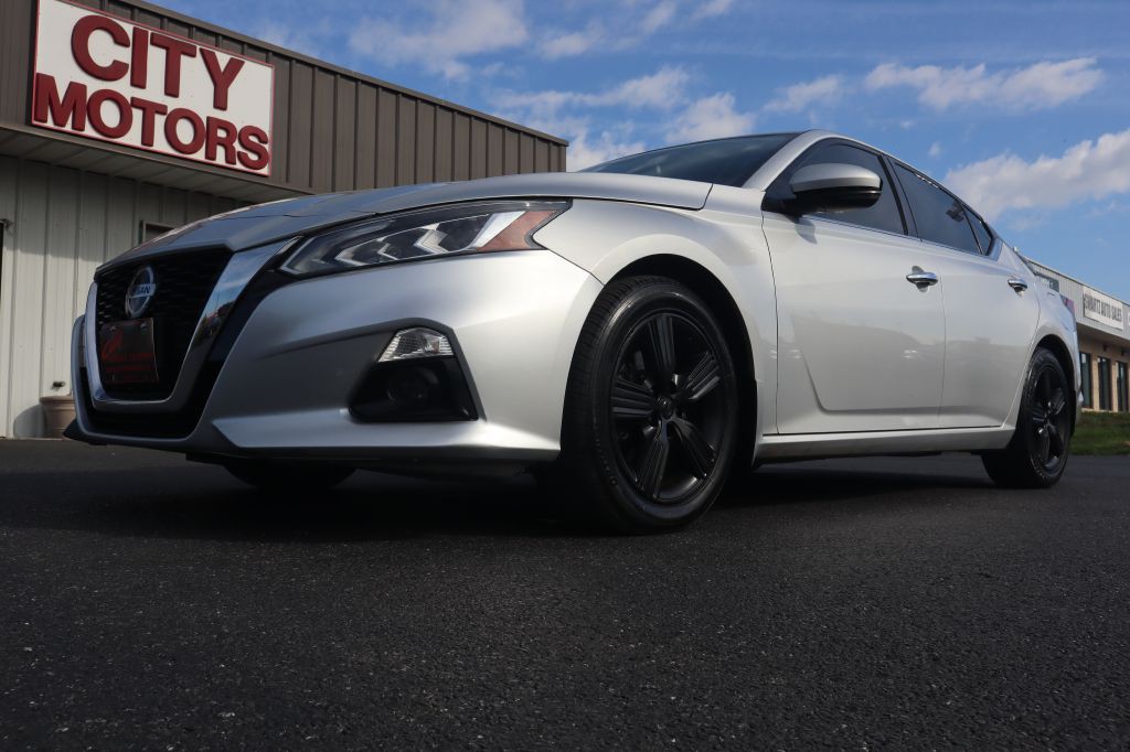 2019 Nissan Altima Image 18