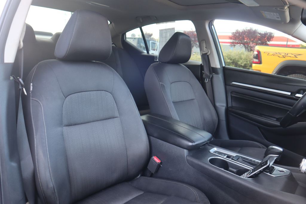 2019 Nissan Altima Image 39