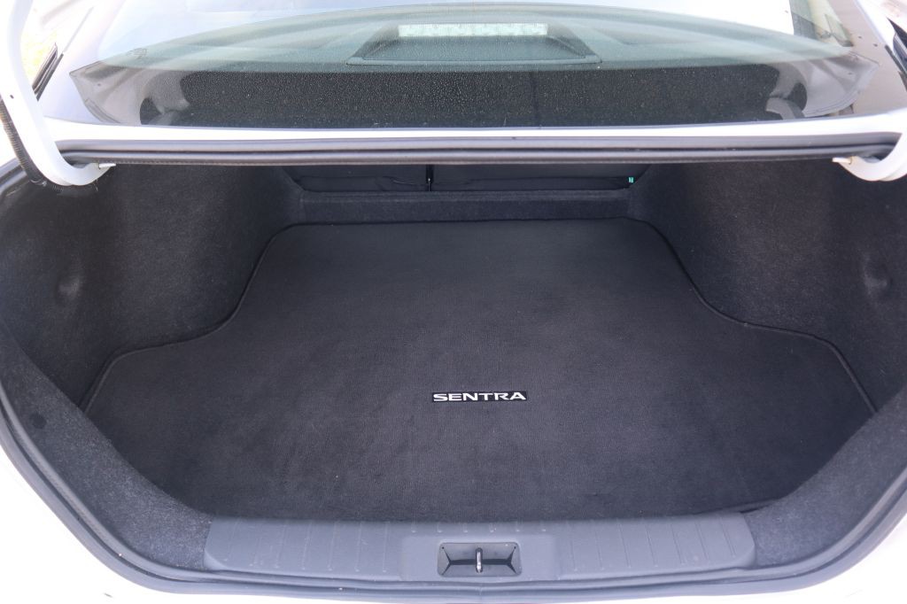 2023 Nissan Sentra Image 36