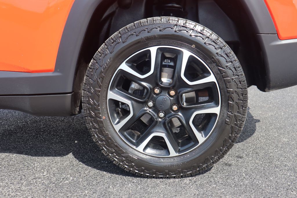 2020 Jeep Compass Image 28
