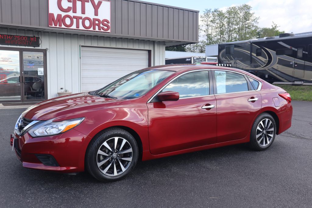 2016 Nissan Altima Image 1