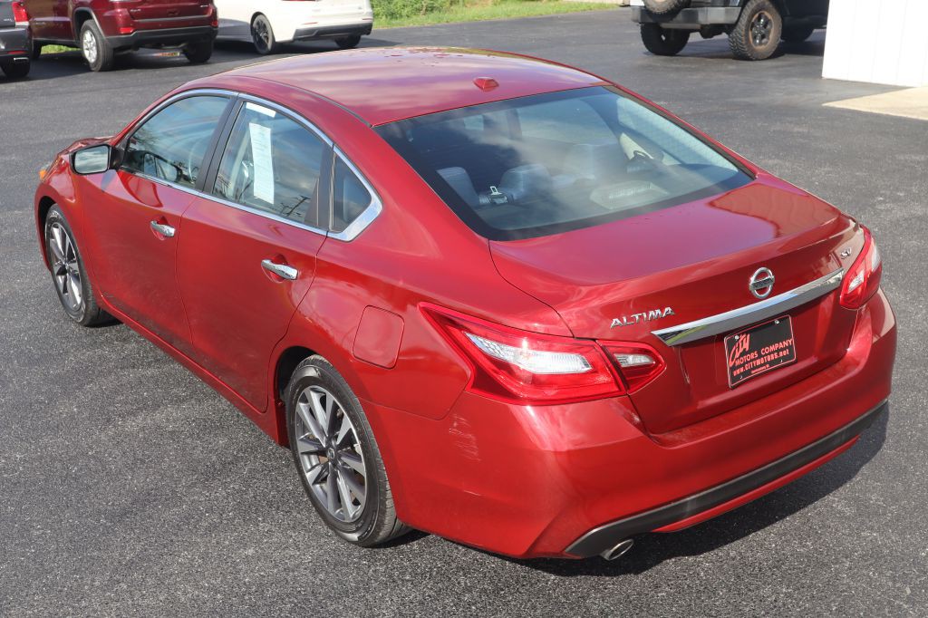 2016 Nissan Altima Image 13